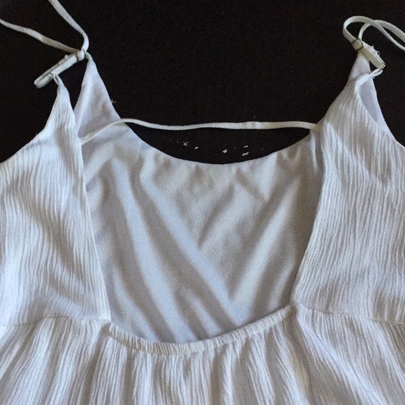 White Tank Sexy scoop neck 💯 cotton square back and lined​ - Picture 4 of 10